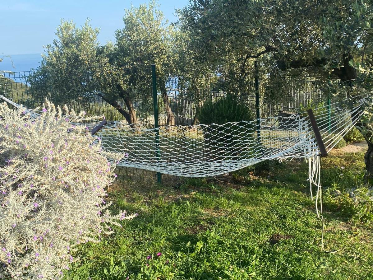 فيلا Casa Vista Mare - Superb Garden And Parking Included إمبيريا المظهر الخارجي الصورة