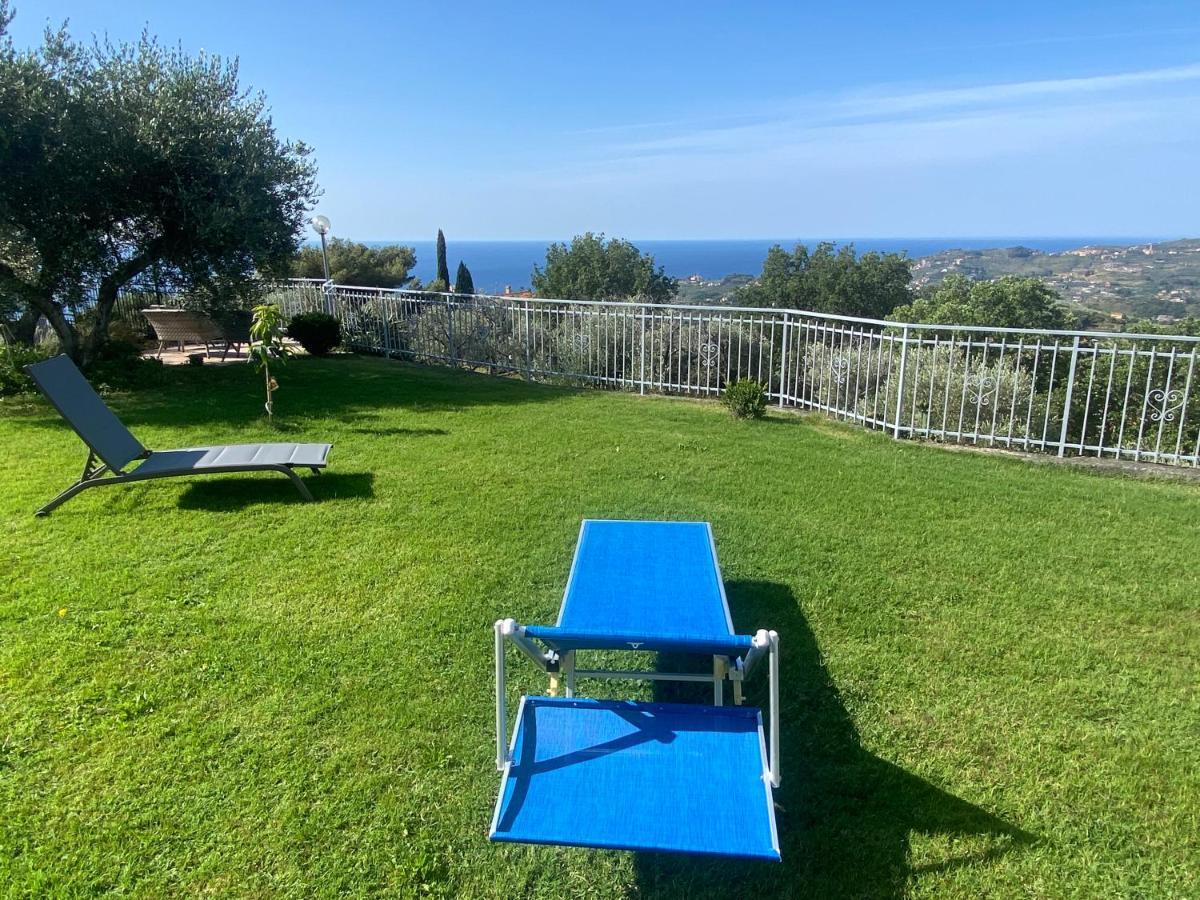 فيلا Casa Vista Mare - Superb Garden And Parking Included إمبيريا المظهر الخارجي الصورة